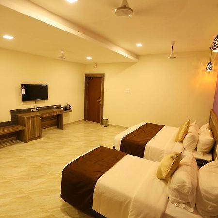 Mehar Inn Hotel Karaikkudi Extérieur photo